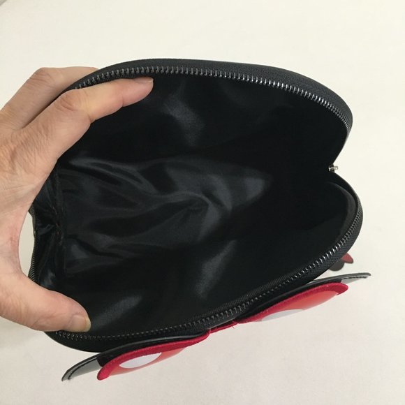 The Creme Shop x Disney Minnie Mouse Dome Travel Pouch Cosmetic Case - NEW  New - Picture 11 of 16